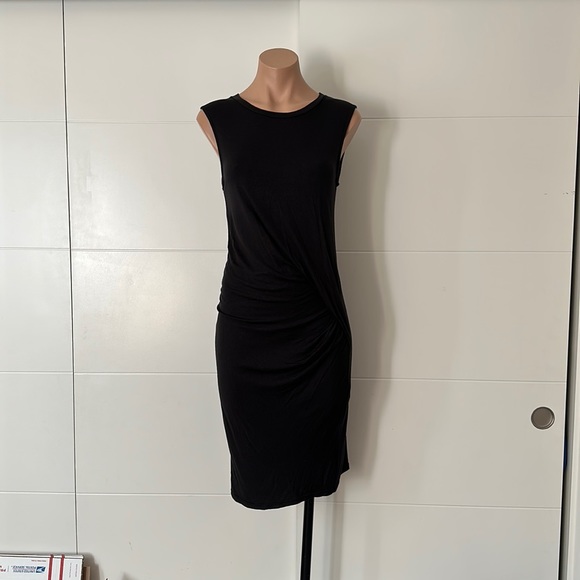 COCKTAILs DRESS.  T-Shirt style. - Picture 4 of 8